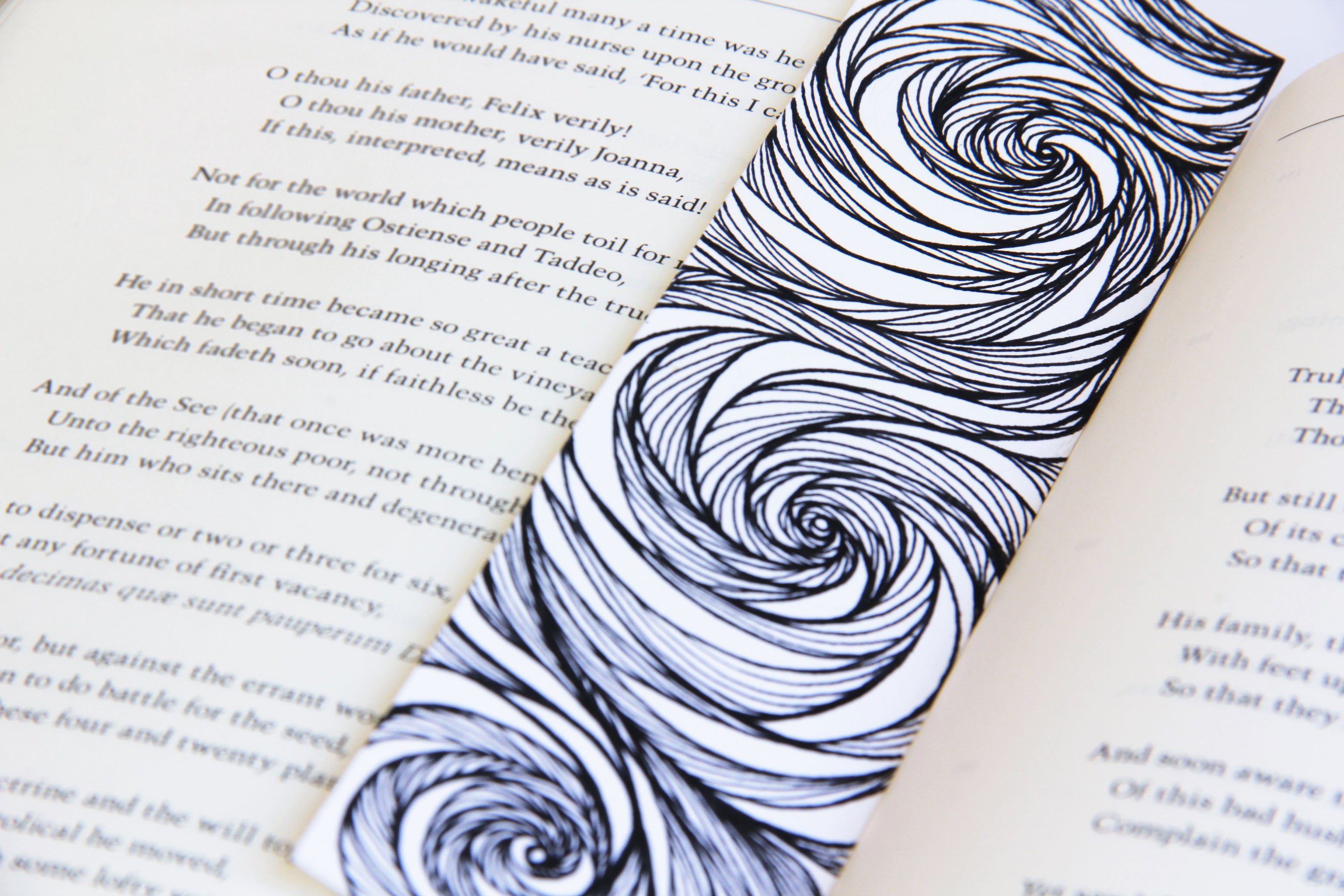 Bookmark wavy spirals line Art patterns organic handmade hand-painted Black and White