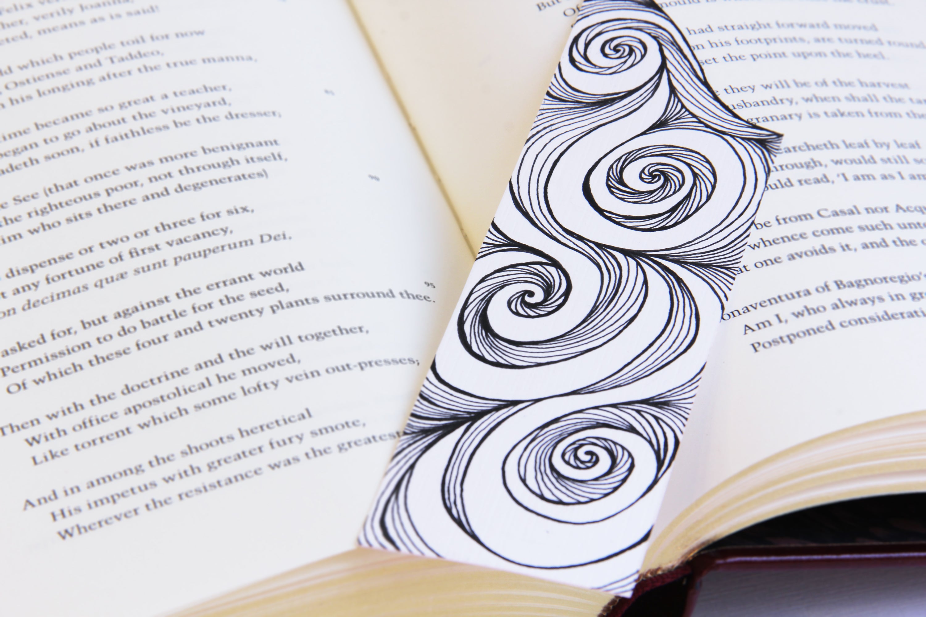 Bookmark leaf spirals line Art patterns organic handmade hand-painted Black and White